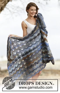 162-20 Ocean's Delight by DROPS Design